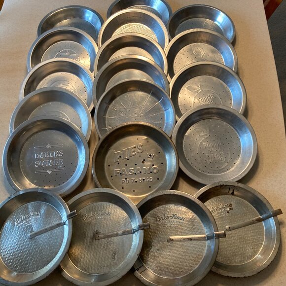 Vintage Pie Plate Pans Tins: Fasano Poppin Fresh Bakers Square